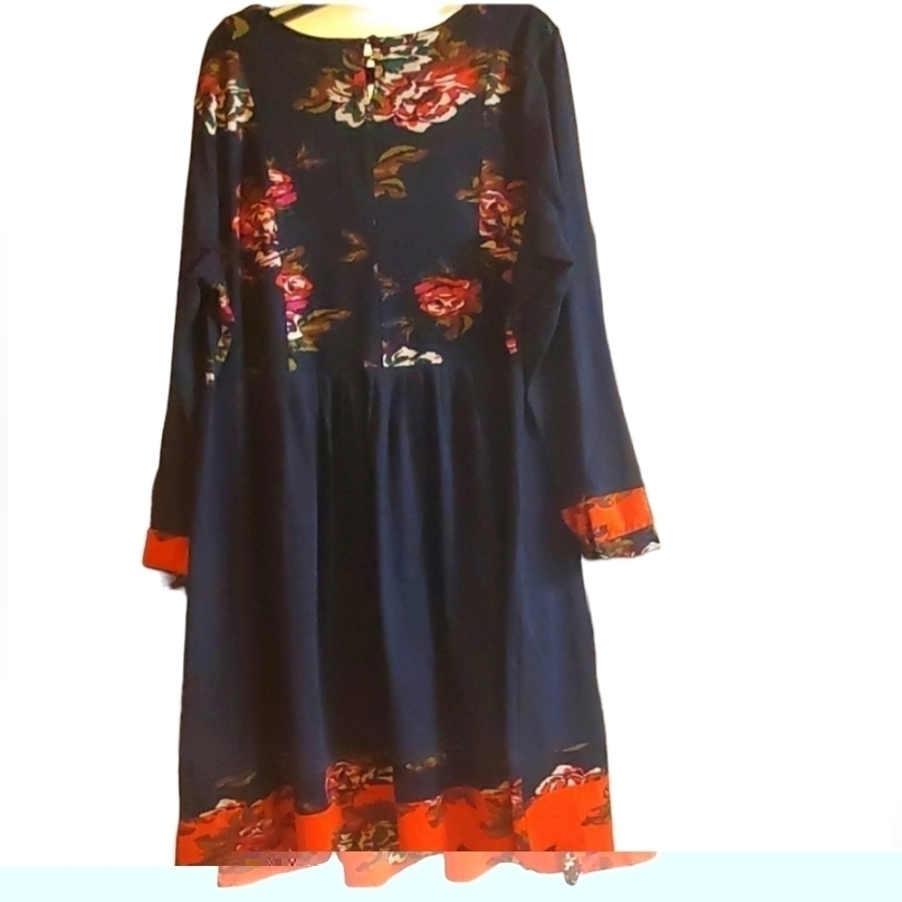 Plus size La Redoute Taillissime floral embroidered bib scoop neck dress - Picture 2 of 9